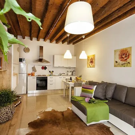 Appartamenti Sofia & Marilyn Castelfranco Veneto Room photo
